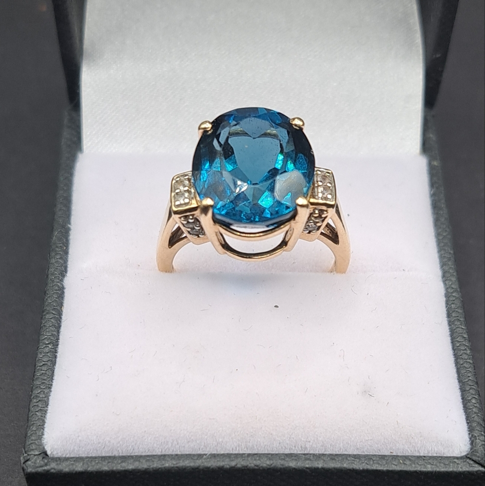 *SOLD*10k Solid Yellow Gold London Blue Topaz With Diamond Accents